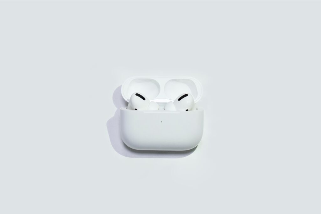 AirPods Connect When Case is Closed